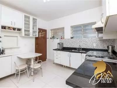 Padrão Jardim Marajoara 371m² 05 Dormitórios 02 Suítes 2 Vagas