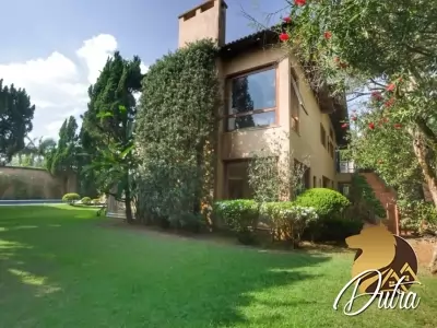 Padrão Jardim Leonor 593m² 04 Dormitórios 03 Suítes 5 Vagas