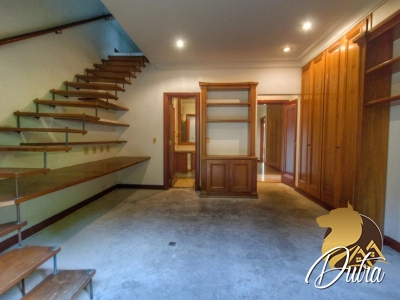 Padrão Jardim Leonor 593m² 04 Dormitórios 03 Suítes 5 Vagas