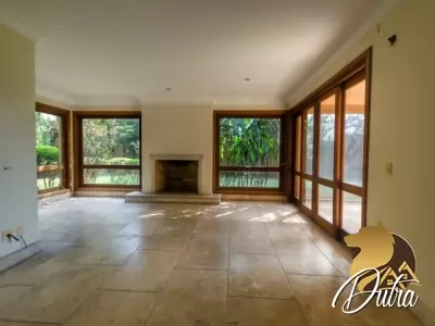 Padrão Jardim Leonor 593m² 04 Dormitórios 03 Suítes 5 Vagas