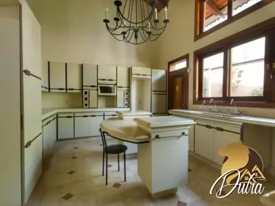 Padrão Jardim Leonor 593m² 04 Dormitórios 03 Suítes 5 Vagas