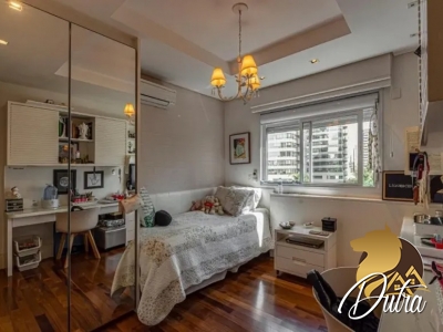 Condomínio Uniqueness Cidade Monções 254m² 04 Dormitórios 04 Suítes 4 Vagas