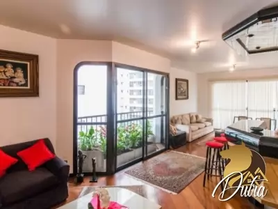 Villa Alexandra Jardim Paulista 293m² 04 Dormitórios 04 Suítes 5 Vagas