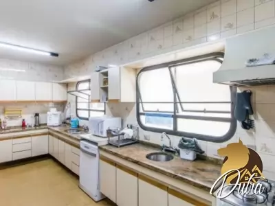 Villa Alexandra Jardim Paulista 293m² 04 Dormitórios 04 Suítes 5 Vagas