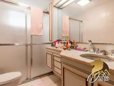 Villa Alexandra Jardim Paulista 293m² 04 Dormitórios 04 Suítes 5 Vagas