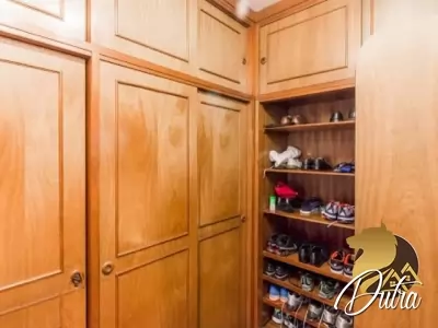 Villa Alexandra Jardim Paulista 293m² 04 Dormitórios 04 Suítes 5 Vagas