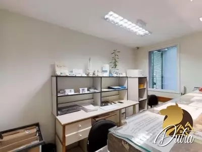 Clínica Indianópolis 335m² 02 Dormitórios 02 Suítes 3 Vagas