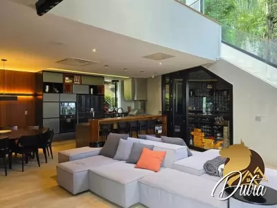 SÃO PAULO II Granja Viana 1300m² 05 Dormitórios 05 Suítes 4 Vagas