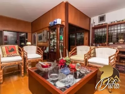 Padrão Jardim Luzitânia 306m² 04 Dormitórios 02 Suítes 6 Vagas