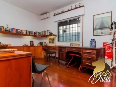 Padrão Jardim Luzitânia 306m² 04 Dormitórios 02 Suítes 6 Vagas