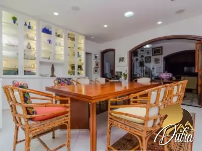 Padrão Jardim Luzitânia 306m² 04 Dormitórios 02 Suítes 6 Vagas