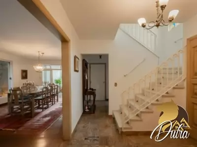 Sobrado Jardim Paulistano 240m² 05 Dormitórios 01 Suítes 5 Vagas