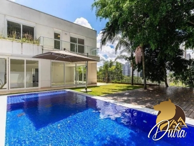 Condominio Porto Fino Parque Colonial 751m² 04 Dormitórios 04 Suítes 8 Vagas