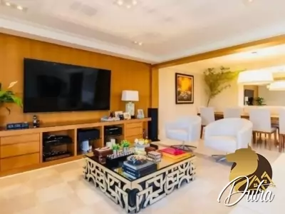 Condominio da Chacara Santa Helena Santo Amaro 350m² 04 Dormitórios 04 Suítes 3 Vagas