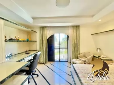 Padrão Interlagos 1182m² 04 Dormitórios 04 Suítes 6 Vagas