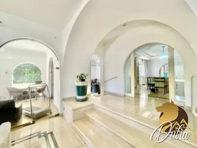 Padrão Interlagos 1182m² 04 Dormitórios 04 Suítes 6 Vagas