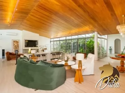 Padrão Alto de Pinheiros 1016m² 04 Dormitórios 04 Suítes 15 Vagas