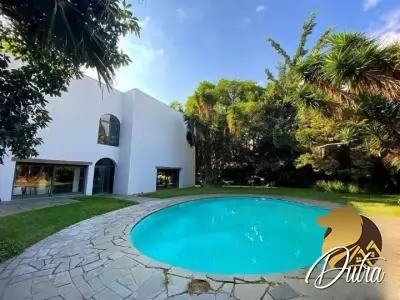 Padrão Jardim América 1000m² 05 Dormitórios 04 Suítes 10 Vagas