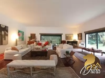 Padrão Jardim América 1000m² 05 Dormitórios 04 Suítes 10 Vagas