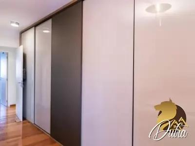 Edifício Adriana Aclimação 240m² 04 Dormitórios 02 Suítes 3 Vagas