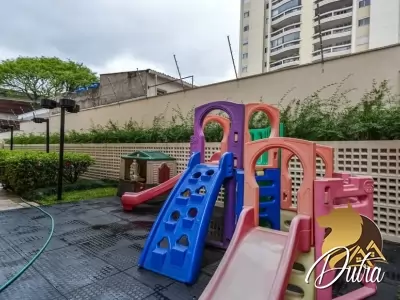 Parque dos Jerivás Moema 227m² 04 Dormitórios 02 Suítes 3 Vagas