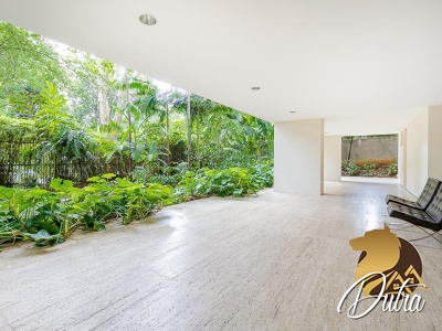 Irma Aguiar de Souza Higienópolis 468m² 04 Dormitórios 02 Suítes 4 Vagas