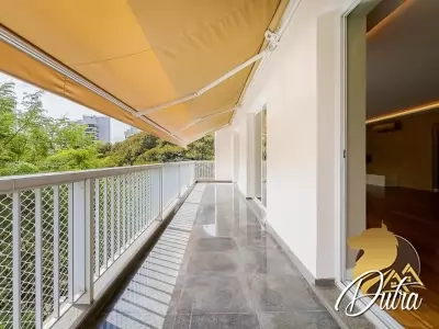 Irma Aguiar de Souza Higienópolis 468m² 04 Dormitórios 02 Suítes 4 Vagas