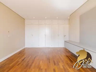 Irma Aguiar de Souza Higienópolis 468m² 04 Dormitórios 02 Suítes 4 Vagas