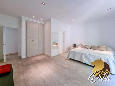 Padrão Cidade Jardim 870m² 04 Dormitórios 04 Suítes 6 Vagas