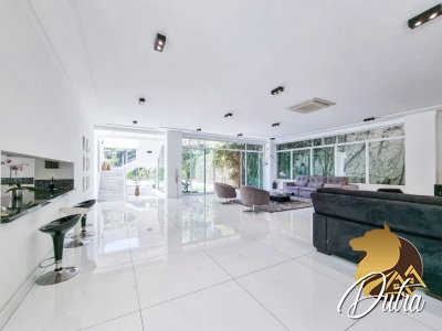 Padrão Cidade Jardim 870m² 04 Dormitórios 04 Suítes 6 Vagas