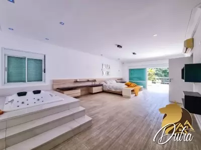 Padrão Cidade Jardim 870m² 04 Dormitórios 04 Suítes 6 Vagas