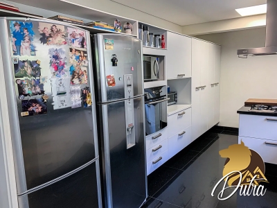 Castagneto Higienópolis 292m² 04 Dormitórios 03 Suítes 4 Vagas